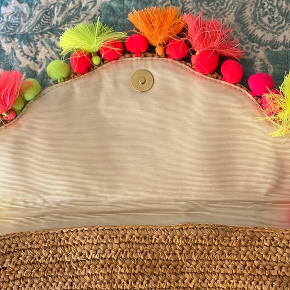 Lilly Pulitzer clutch - Picture 6 of 6